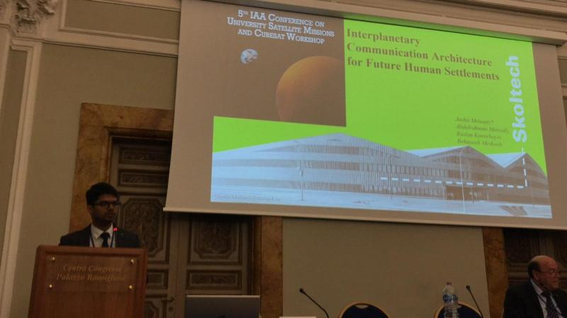 Joshit Mohanty presenting Interplanetary Communication Architecture at 5th IAA Conference Rome